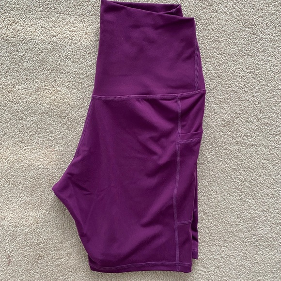 Colorfulkoala Essential Leggings w/Pockets 6” Inseam - Picture 5 of 5